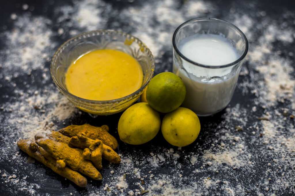 প্রাকৃতিক ফেস মাস্ক তৈরির উপকরণ