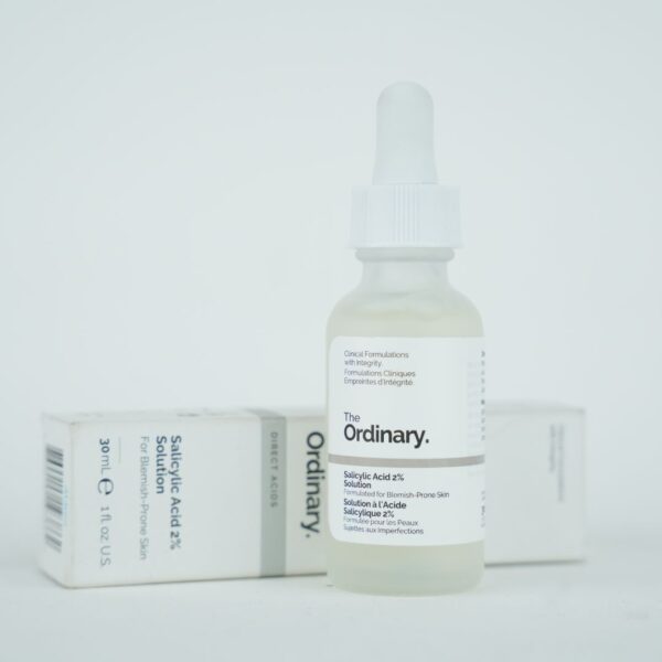 Salicylic Acid 2% Solution texture showing lightweight serum consistency