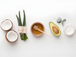 লেবু দিয়ে মুখের দাগ দূর করা